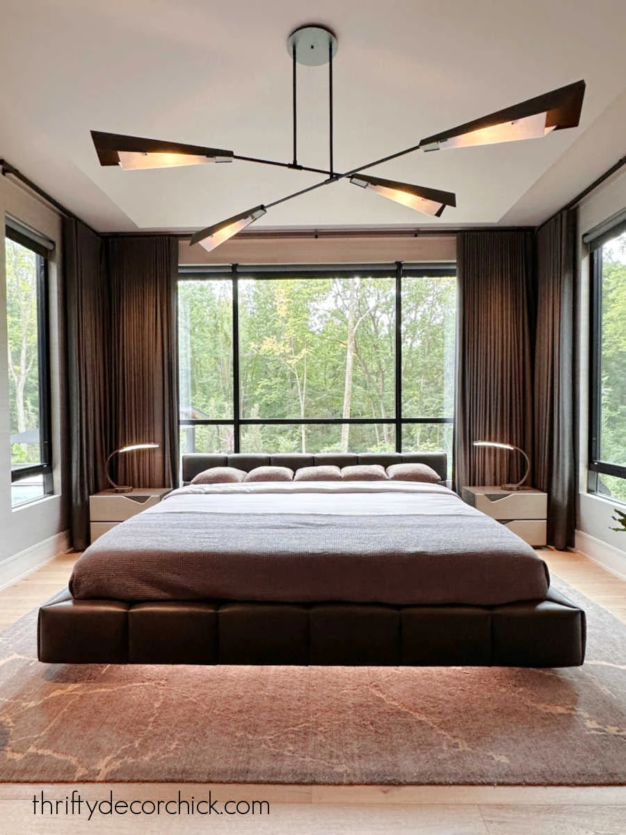 accent lighting under bed